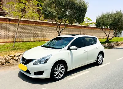 TOP RANGE NISSAN TIIDA SL 2016 GCC SPECS FULL OPTION