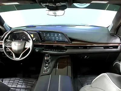 صورة 15 لـ 2022 Cadillac ESCALADE