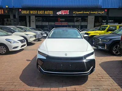 Toyota crown 2.5L Hybrid 2026 0km car with 3 years or 100,000 km warranty from royal Swiss auto