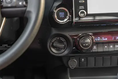 2026 Toyota HILUX 照片 16