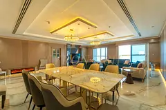Penthouse | 4 Bed + Maids | Upgraded | Palm view