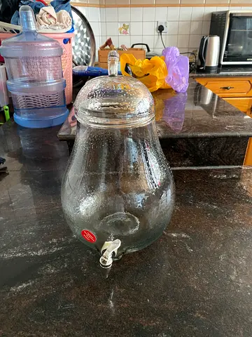 Large Glass Beverage Dispenser with Tap (Approx. 5-8L) - Good Condition