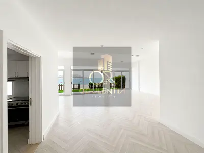 Luxury Beachfront Villa | Maid's Room | Vacant