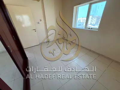 ارخص واجمل شقة غرفة و صاله للايجار السنوى - الدفع على 12 دفعه - منطقة البوطينه الشارقه - بدون رسوم ادارية - التامين شيك - مساحة واسعه مع تفاصيل مميزة