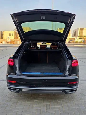 صورة 10 لـ 2023 AUDI Q8