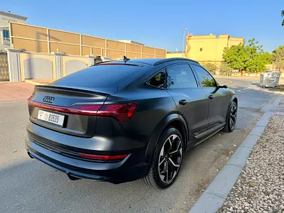 2023 Audi e-tron 55 quattro Sport | GCC Specs | Warranty & Service contract valid