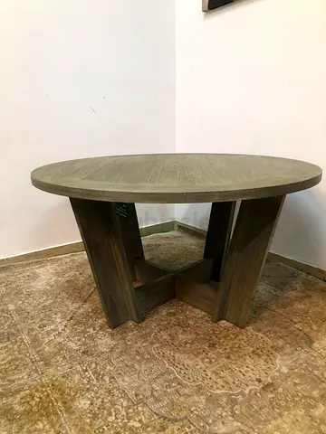 Crate and barrel 4-Seater Round Dining table