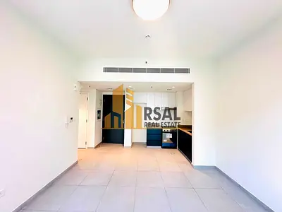 Luxurious spacious 1 Bedroom Apartment with All Amenities // 12 Cheques payment