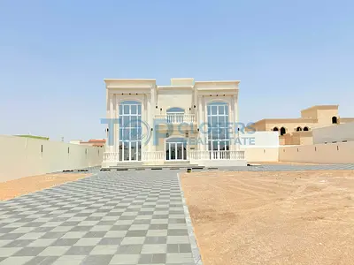 New Villa 5 Masters Br | Big Yard | Prime location