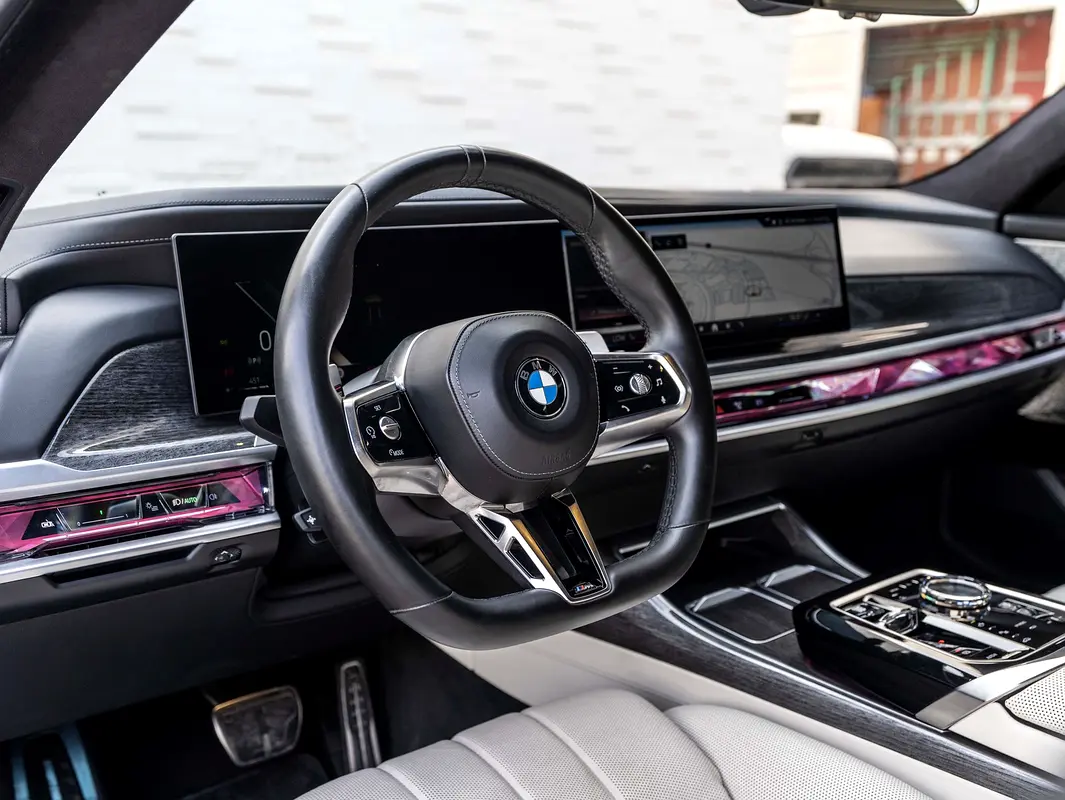 BMW 7-Series 2023