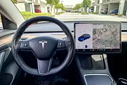 2021 Tesla MODEL 3 — фото 10