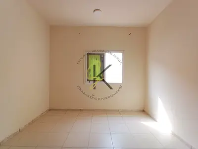 Lavish studio available in muwaliah full of family building for contact Babar