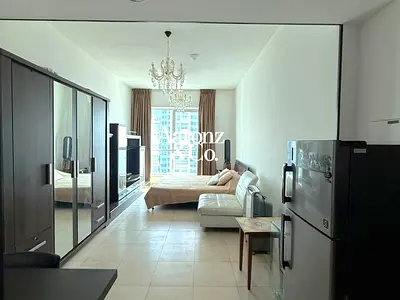 Newly Renovated | High Floor | Vacant Now