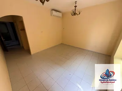 Largest studio apartment in Al Qulay'ah area with a separate kitchen, close to all services.