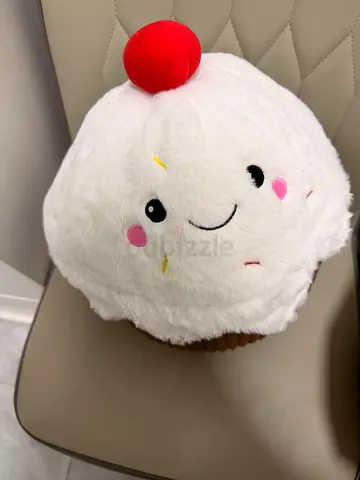Cute Plush Cupcake Toy – Brand New