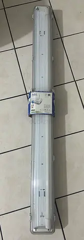 Brand new LED Batten Light Fixture - Long 2ft/4ft Style (Aluminum)