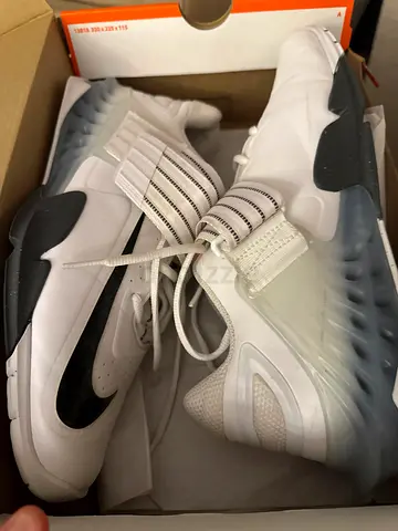 Nike savaleos