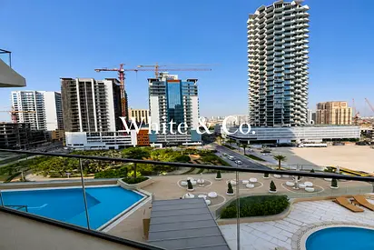 JVC's Best Luxury Building • Jacuzzi Privé