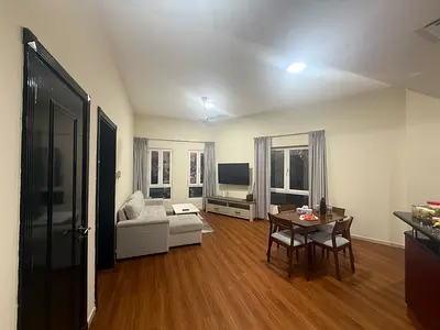 Elegant 1BR | Wooden Flooring | Well Maintained | Ready to Move In | Discovery Gardens