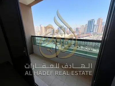 3 غرف وصالة مع غرفة خادمة للإيجار السنوي في القصباء الشارقة | جميع الغرف ماستر | تكييف مجاني وجيم ومسبح مجاني وباركينج مجاني | تأمين 5% فقط | السعر 90