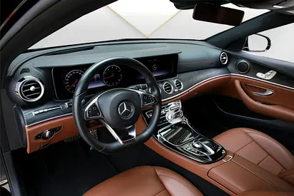 2018 Mercedes-BENZ E-CLASS photo 8