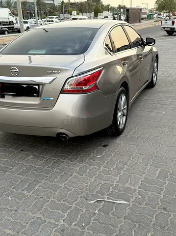 Nissan Altima SV 2015 American Specs