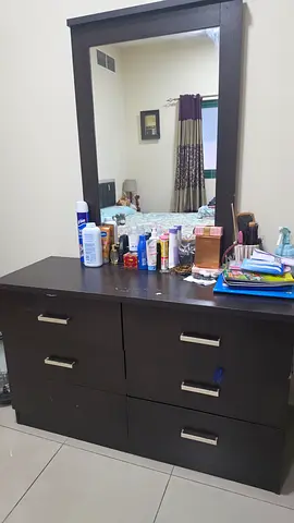 Dressing table