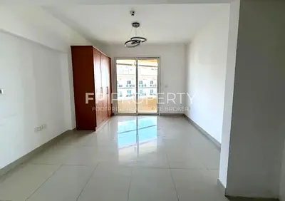 Spacious Studio w/ Parking | Ready to Move