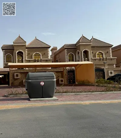 Muwaihut 2 , Ajman Commercial + residential villa 5000sqft 5 bedroom + maidroom Cash or bank finance 2.5 million