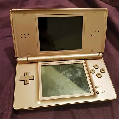 Nintendo DS lite
