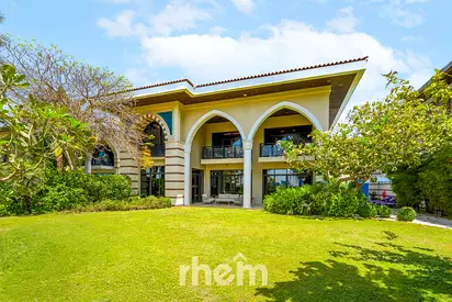 Stunning Villa | Luxurious Serene Palm Views