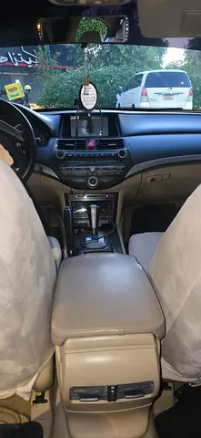 1Year registration, cruise control, sunroof