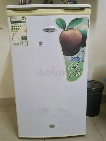 Used single-door mini fridge - compact refrigerator in working condition