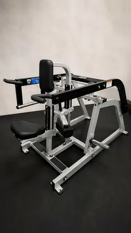 Plate-Loaded Seated Row Machine - Good Condition