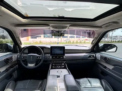 صورة 12 لـ 2019 Lincoln NAVIGATOR