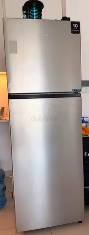 Stainless steel top-freezer refrigerator -
