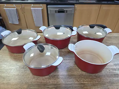 5-piece Red Non-stick Cookware Pot Set with Lids
