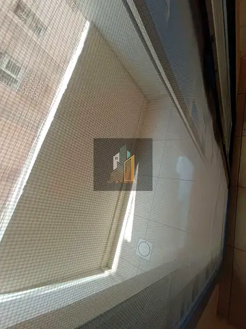 BIG STUDIO WITH BALCONY NEAR PARK AND KACHA PARKING FAMILY BUILDING