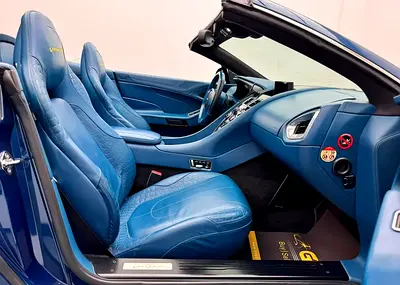 صورة 15 لـ 2015 Aston Martin VANQUISH
