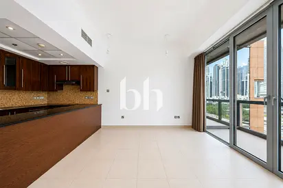 Spacious Studio Apartment for Rent | Vacant Now.