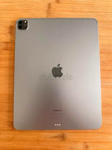 Ipad pro 12.9 M2 (6th gen) with keyboard and magic pencil 2