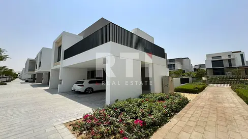 Brand New | Spacious Corner Unit | Family Living