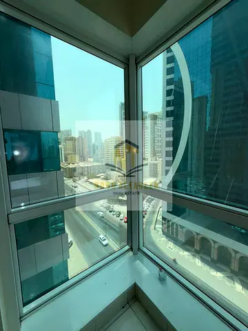 للايجار السنوى شقه 3 غرف وصاله