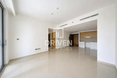Pool View | Bright and Modern Apartment | Vacant