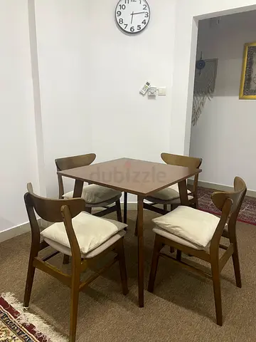 Dinning table