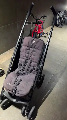 Lightweight Joie umbrella stroller - good condition