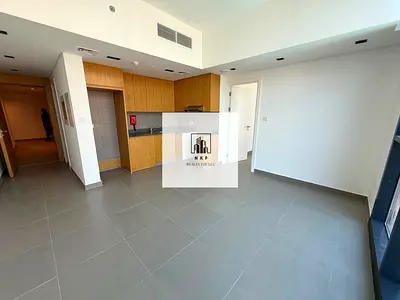 Specious luxury apartment for rent