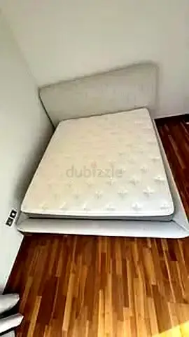 Bed with Mattress king size – Good Condition