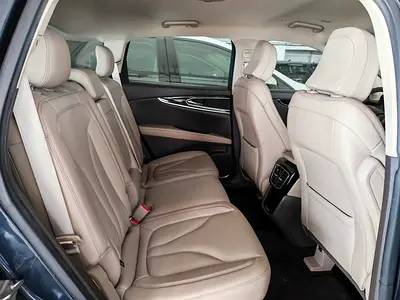 2022 Lincoln NAUTILUS 照片 6