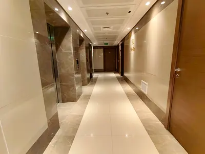 LUXURY LIVING SPACIOUS 2BHK APARTMENT WITH BOTH MASTER ROOMS AND FREE PARKING INSIDE THE TOWER